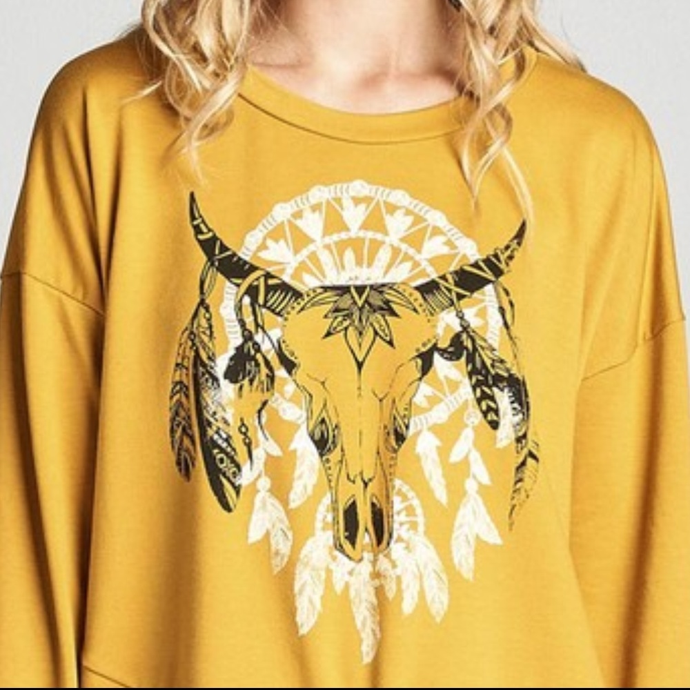 CASUAL BULL PRINT TOP - Picture 3 of 4